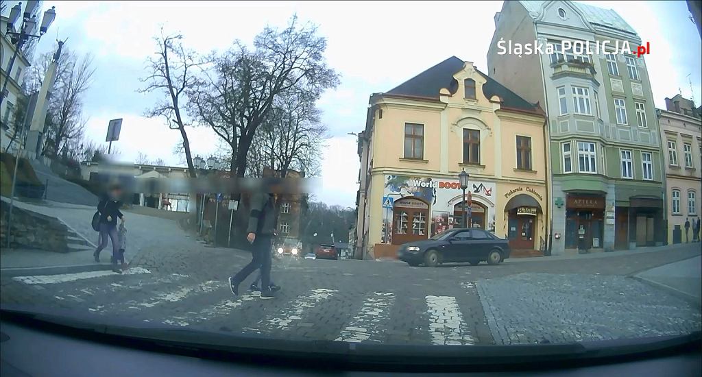 Он не уступил дорогу пешеходам. Но на этом все не закончится [ВИДЕО]