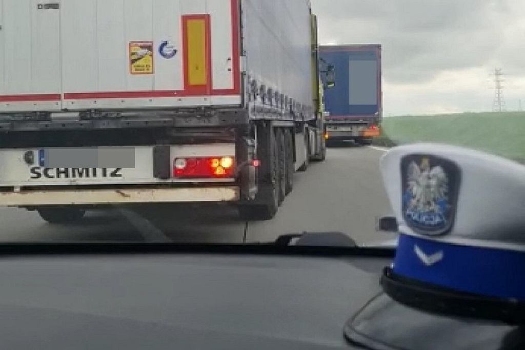 Он перекрыл коридор жизни. Полиция не пожалела его