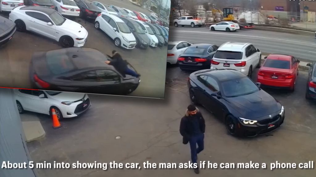 Он чуть не погиб, спасая машину. Он ехал со скоростью 100 км/ч на капоте BMW M4.