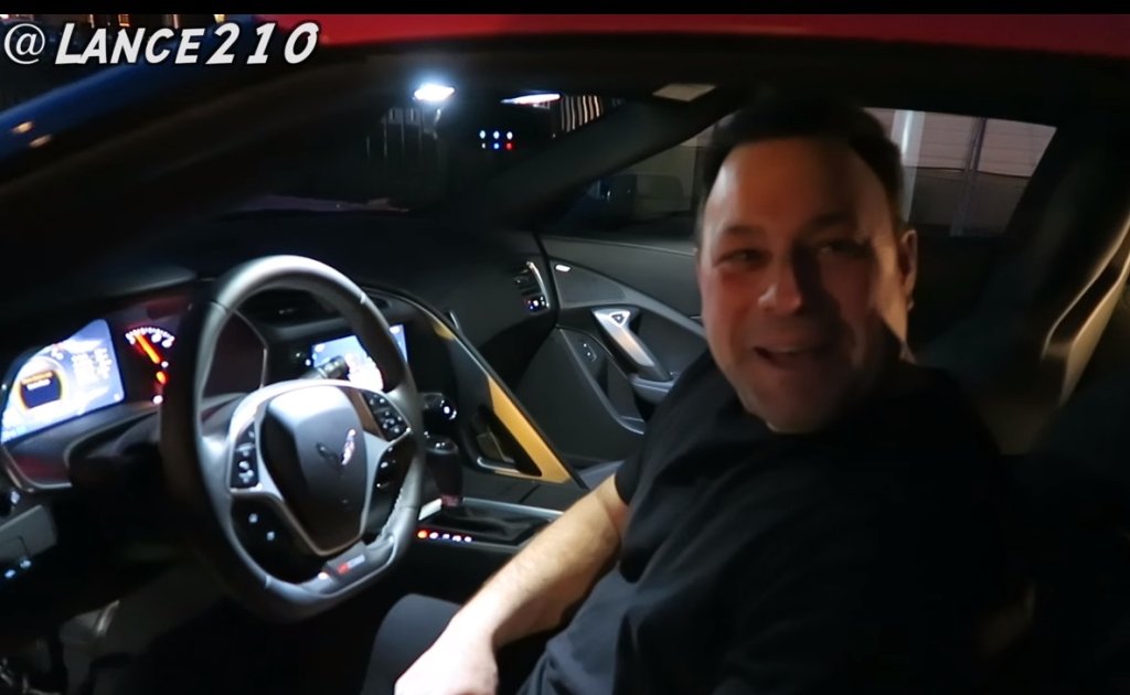 Он купил своему отцу Corvette Z06.