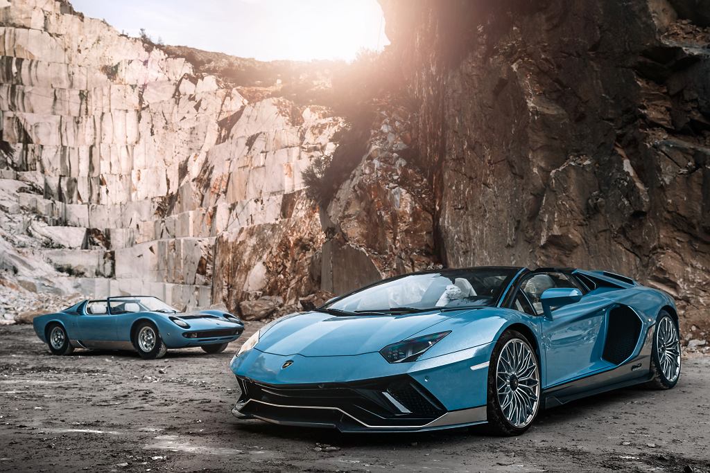 Ариведерчи Авентадор! Уникальный Ultimae Roadster — последнее прощание с моделью