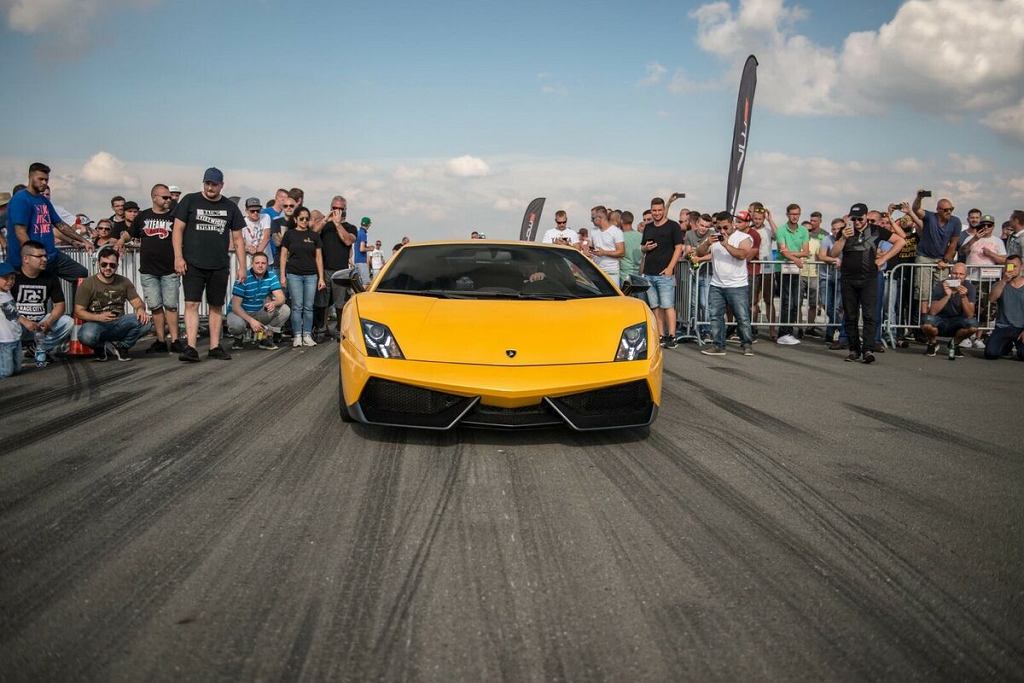 Этот Lamborghini Gallardo Superleggera имеет мощность более 2,5 тысяч лошадиных сил! И это продается