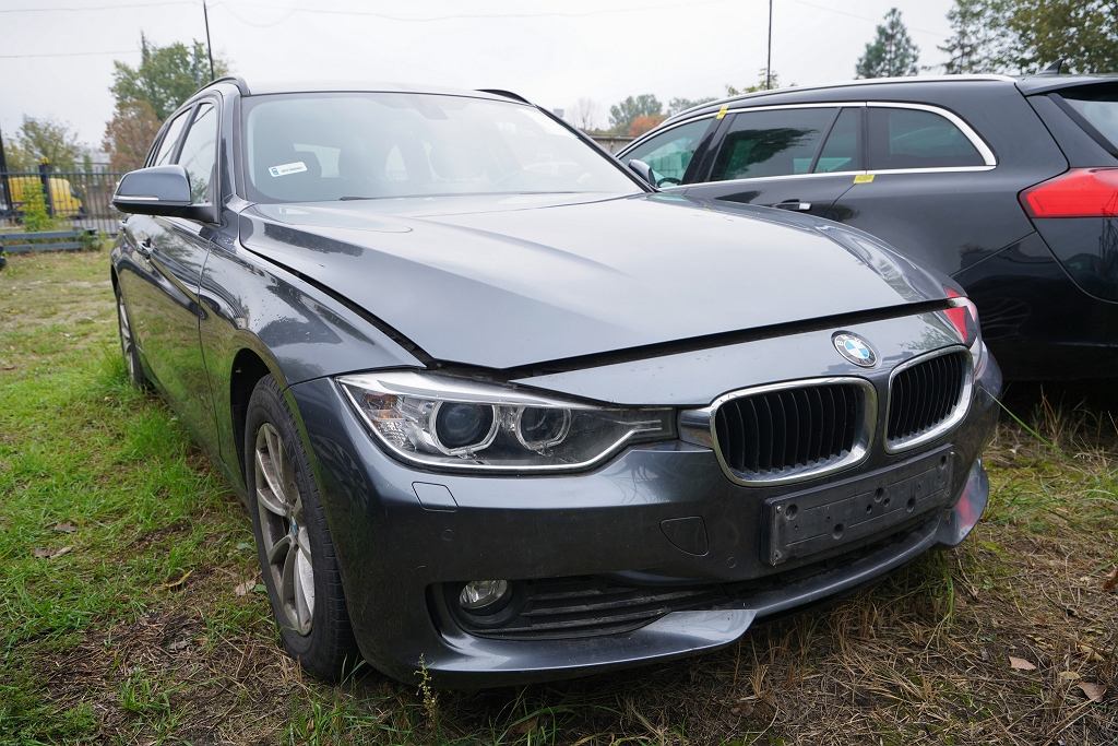 Варшава продает буксируемые автомобили. Есть выгодные предложения: BMW несколько лет назад за 20 000 злотых. PLN, Dodge RAM и Saab [ГАЛЕРЕЯ]