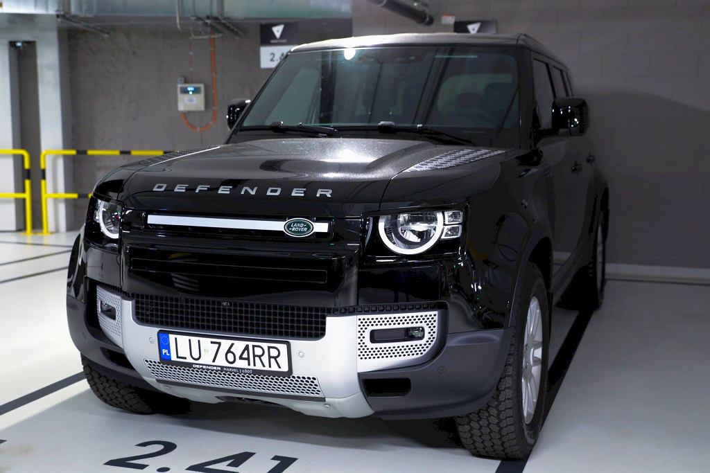 Новые Land Rover Defenders для SOK. Мы знаем, кто их будет водить