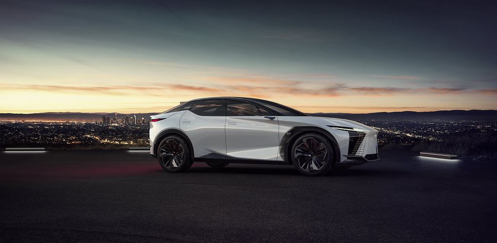 Lexus LF-Z представляет собой анонс 20 новых моделей марки. До 2025 года