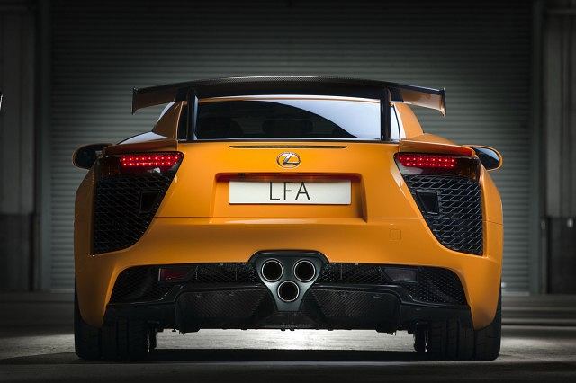 Lexus работает над преемником LF-A