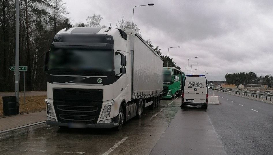 Литовский грузовик вез немецкое пиво в Россию через Польшу. За рулем — белорусский любитель алкоголя
