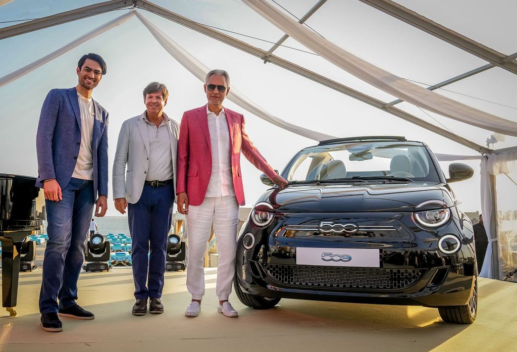 Fiat 500 «La Prima by Bocelli» с аудиосистемой, одобренной знаменитым тенором