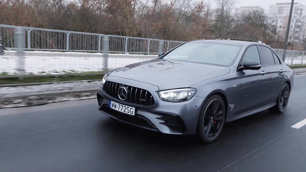 Спортивная роскошь в Студии Бизнес. Mercedes-AMG E53 4Matic – довольно необычный автомобиль.