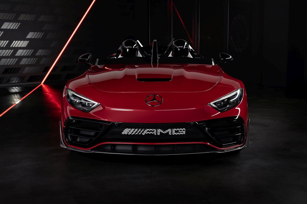 Mercedes-AMG сошёл с ума. Вот SL после изменений и без лобового стекла. будет изготовлено 250 штук.