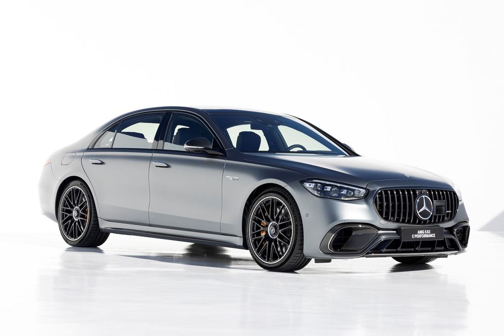 Новый Mercedes-AMG S63 E Performance. Гибрид, V8, 802 л.с. и никакого «прицела» на капоте