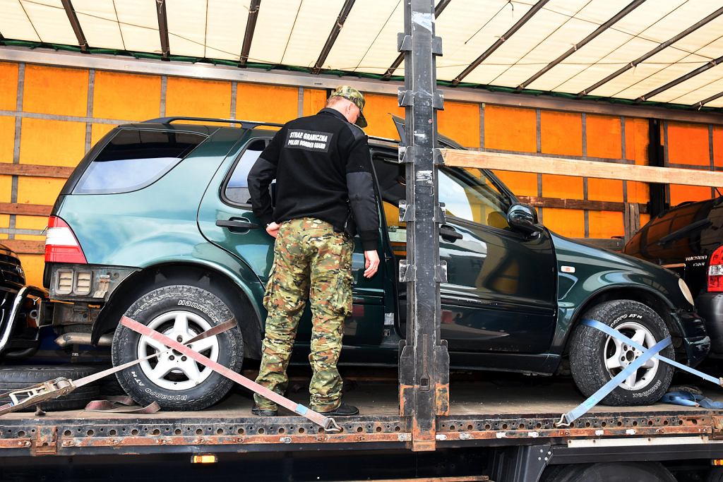 Экспорт автомобилей в Украину не состоялся. В Корчовой пресечена контрабанда