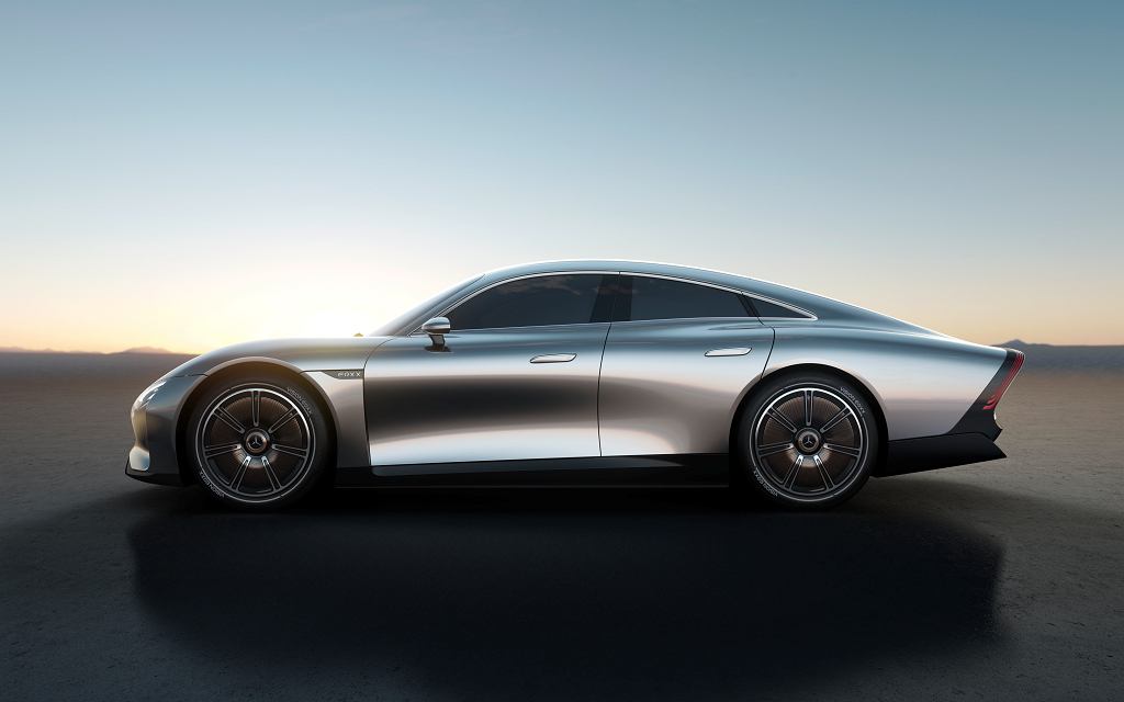 Mercedes Vision EQXX: 47,5 дюймов и использованные подгузники