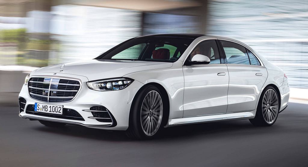 Mercedes выигрывает гонку у Tesla. Они были первыми, кто достиг третьего уровня.