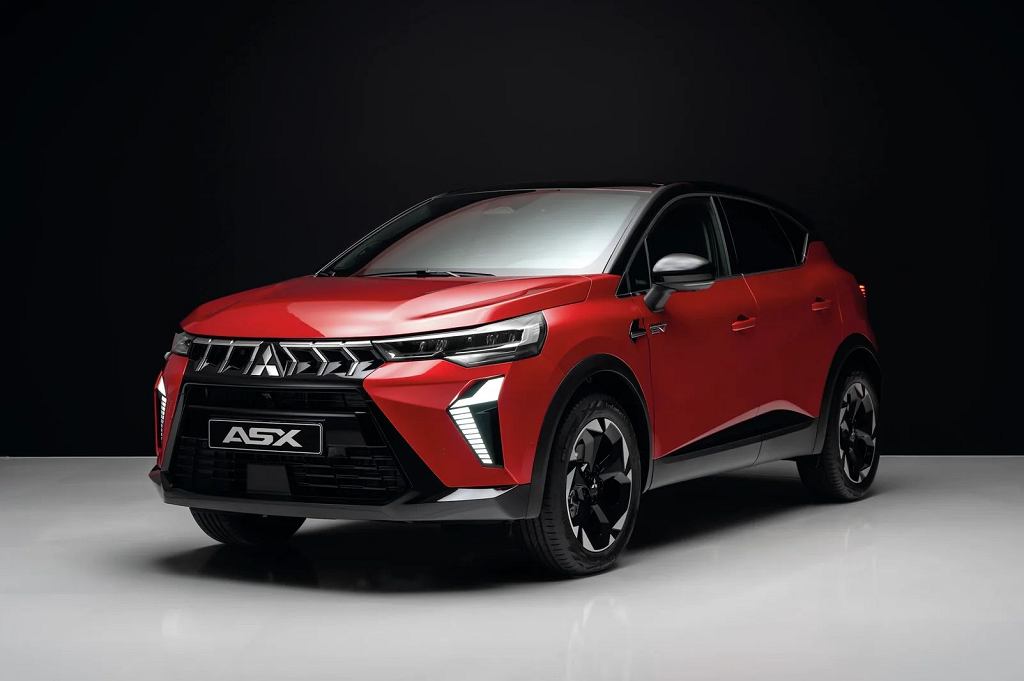 Обновленный Mitsubishi ASX пытается выглядеть немного иначе, чем Renault Captur.