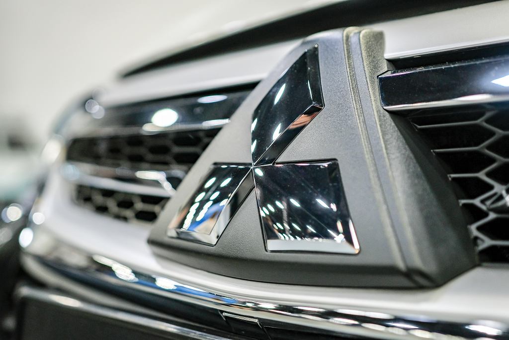 Mitsubishi претерпевает изменения. Он больше не будет производить новые автомобили для японцев