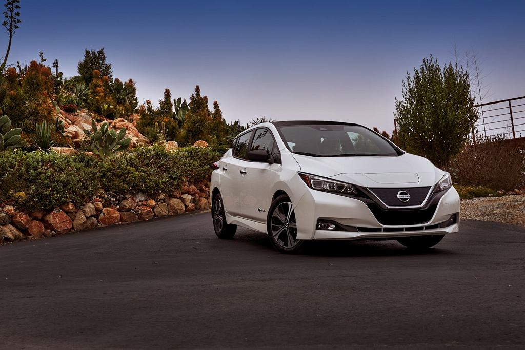 Новый Nissan Leaf будет иметь линейку Tesla и Chevrolet.