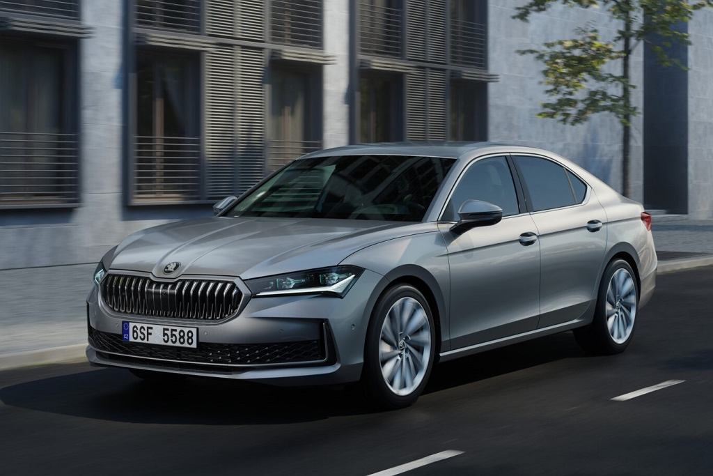 Пришло время рыночного дебюта версии Skoda Superb Liftback. Мы знаем новый прайс-лист