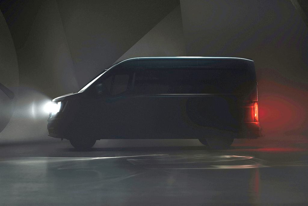 Приближается новый Renault Master. Фургон следующего поколения будет более экономичным