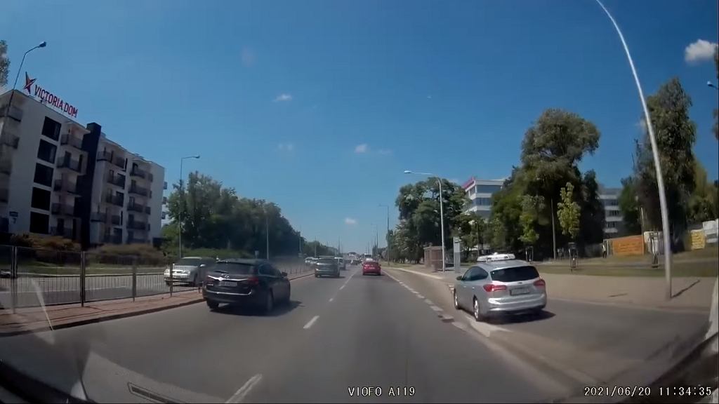 У GITD появились новые автомобили. Большой модуль на крыше прочитает таблички и выдаст билет. Их будет сто