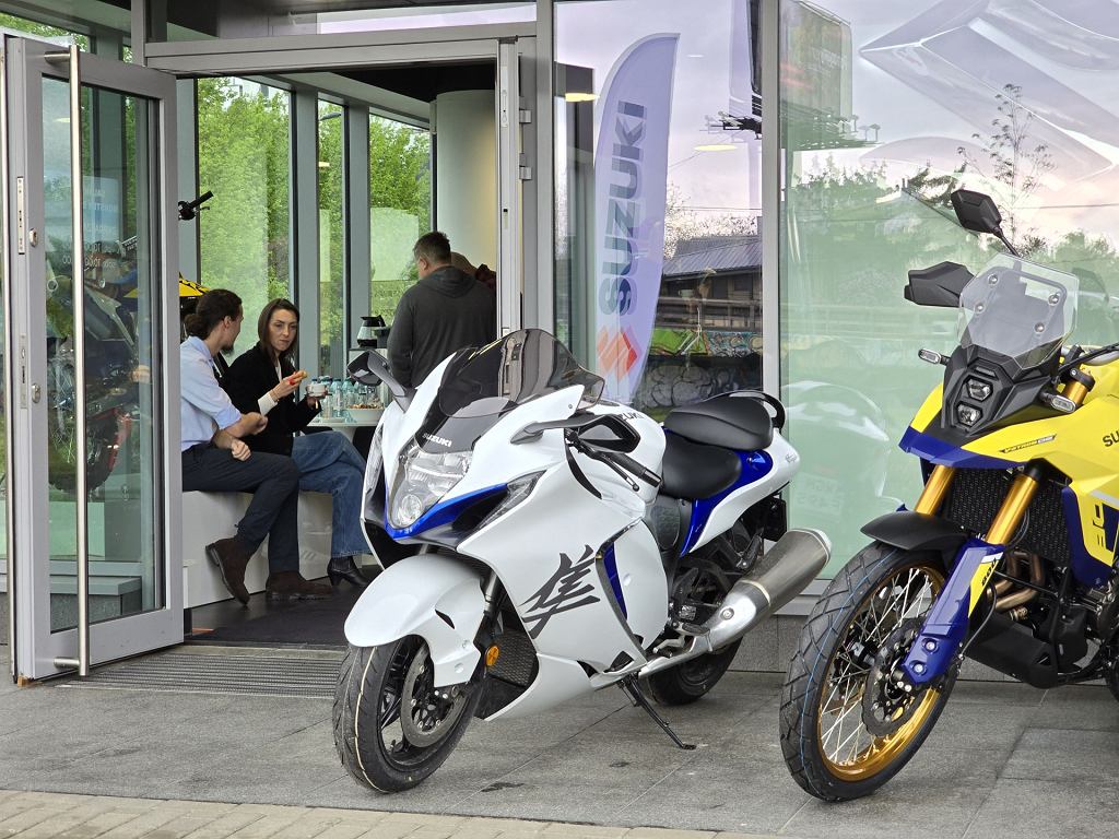 Новый велосалон Suzuki в Варшаве: Monster Bike по адресу ул. Лопушаньска