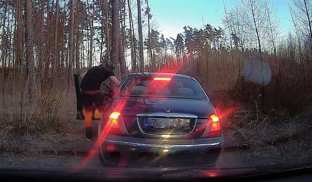 Он ездил на змее. Его задержал свидетель. Было почти 3 промилле