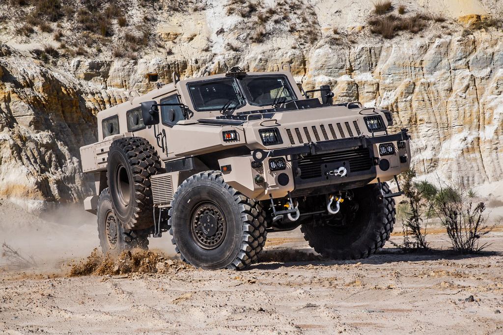 Это называется военная машина. Улучшен Paramount Marauder в Африке