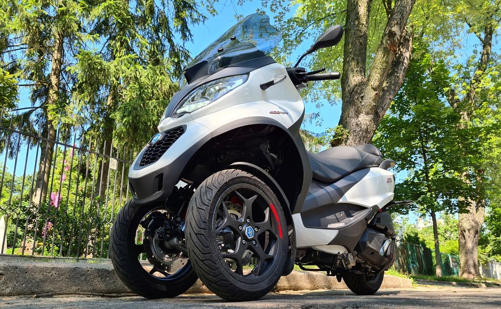 Мото мото: Piaggio MP3 400 HPE Sport — самокат на весь год