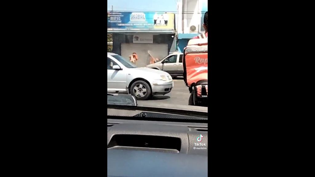Бдительность на дороге имеет решающее значение. Не стоит смотреть аварии [ВИДЕО]