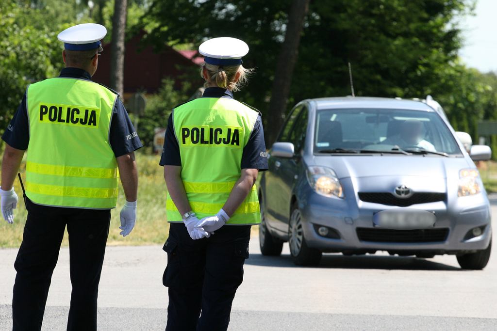 Почему полицейский заберет у вас свидетельство о регистрации? Несколько бесспорных случаев