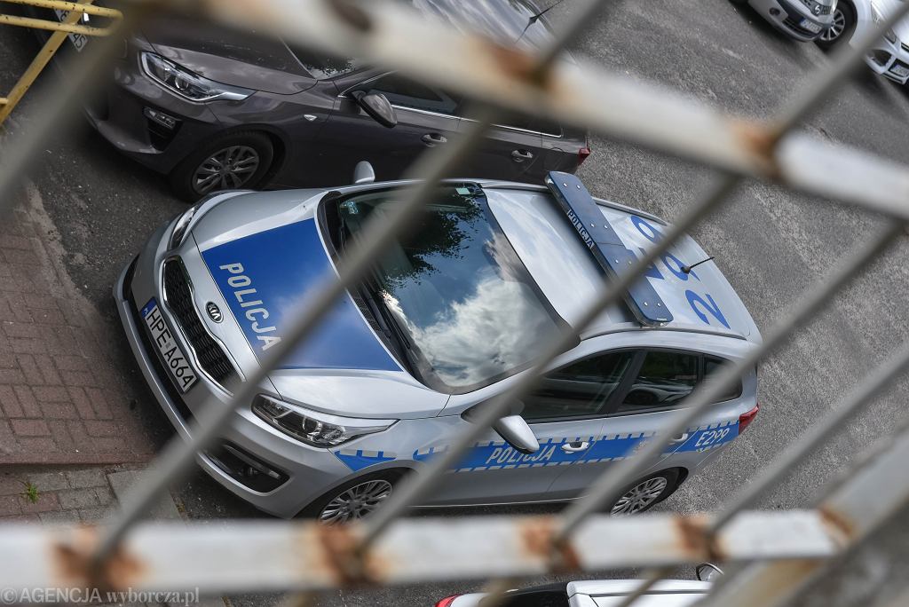 Он напал на заправочную станцию. Ранее он грабил автомойки. Теперь он может находиться за решеткой более 12 лет