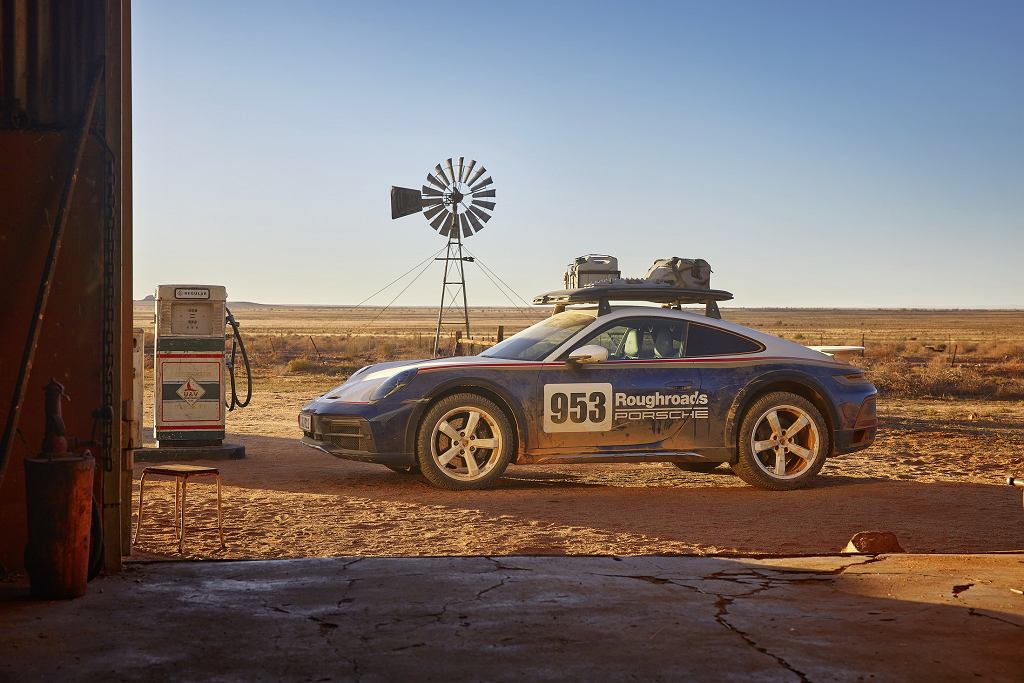 Porsche 911 Dakar быстро найдет владельцев, ведь его выпустят ограниченной серией.