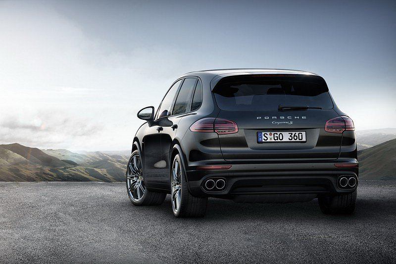 Внедорожники Porsche бьют рекорды продаж