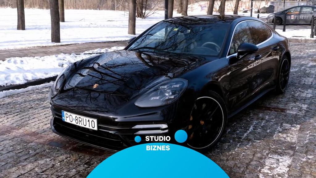 Сегодня в Студию Бизнес прибыл необычный автомобиль. Порше Панамера Турбо С