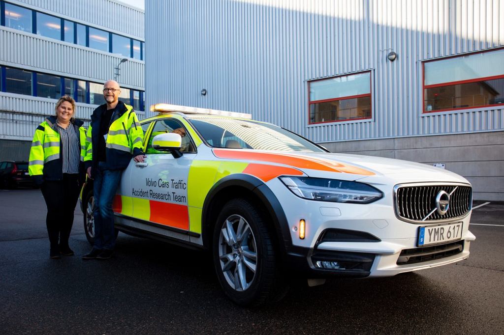 Volvo Cars отмечает 60-летие обмена технологиями безопасности, открывая доступ к цифровым данным другим производителям