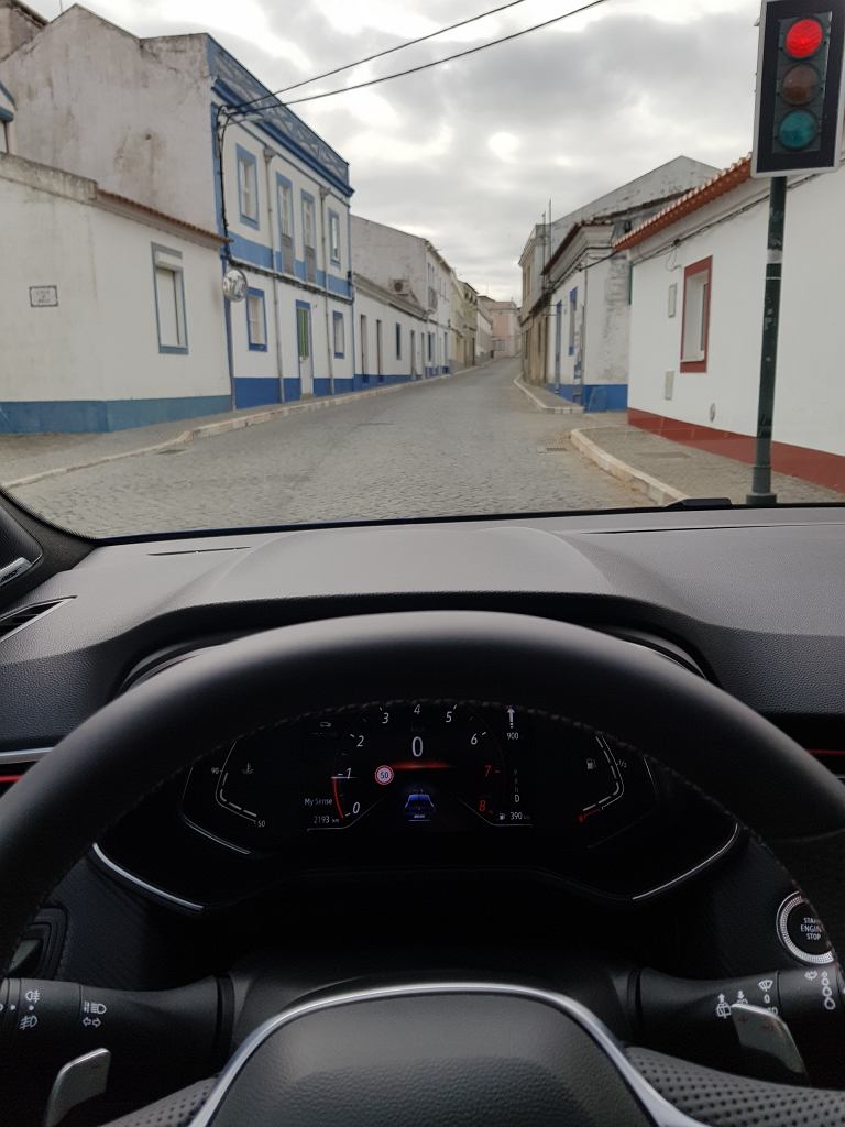 Мы знаем официальную цену нового Renault Clio - прайс-лист от 46 900 злотых.