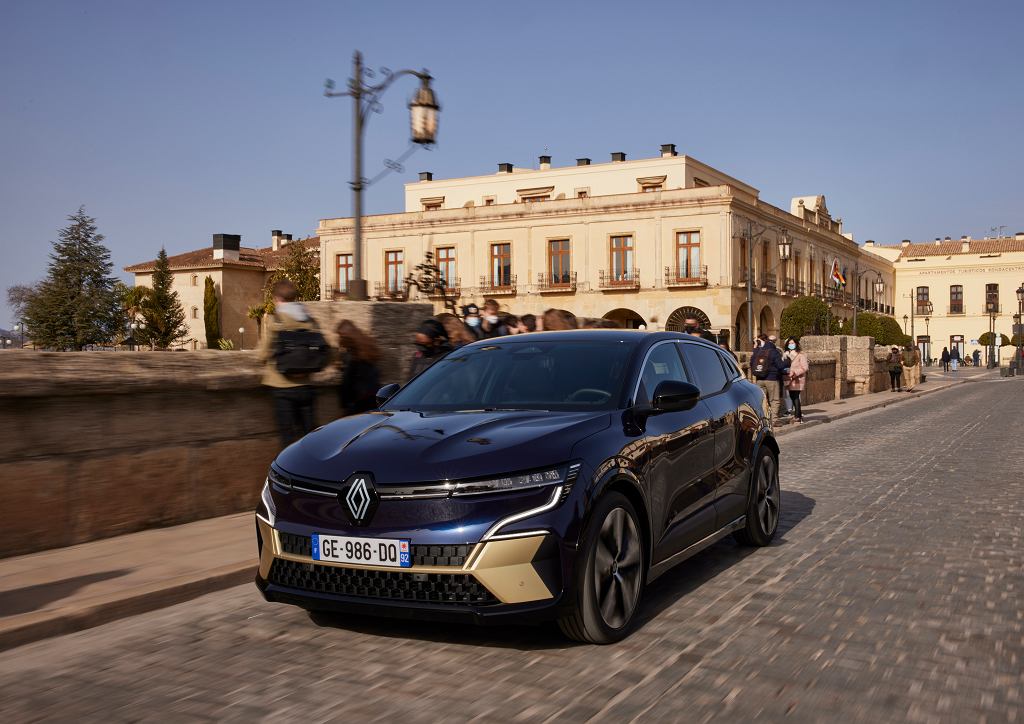 Это здесь! Это новая глава Renault – Megane E-Tech