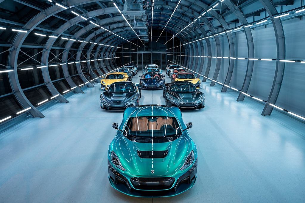 Римак Невера: это не столько убийца Теслы. Это кнут для Bugatti Chiron!