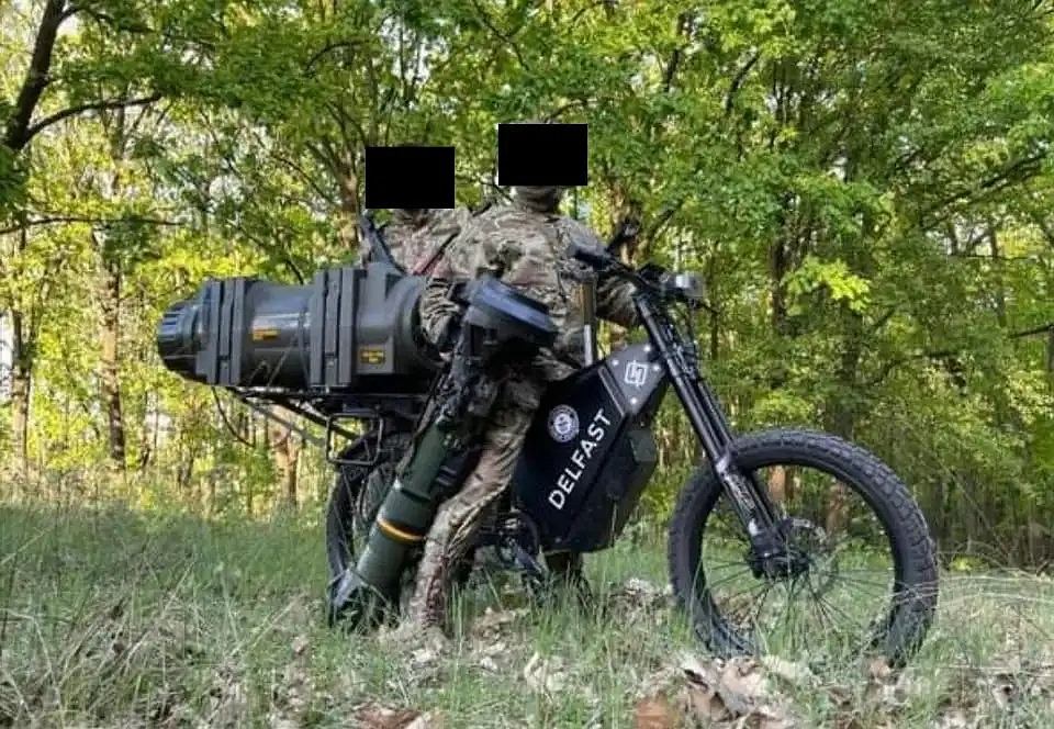 Электровелосипед с ракетницей. Вот как украинская армия уничтожает российские танки