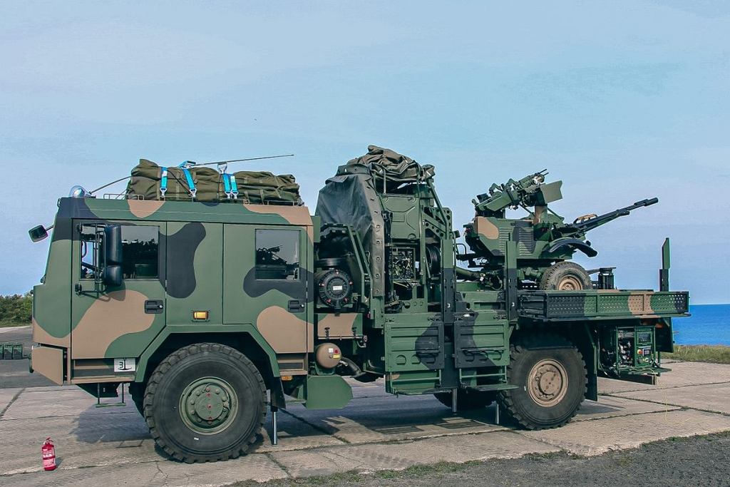 PGZ и Jelcz поставят новую технику для армии. Набор Pilica+ уничтожит самолеты противника.