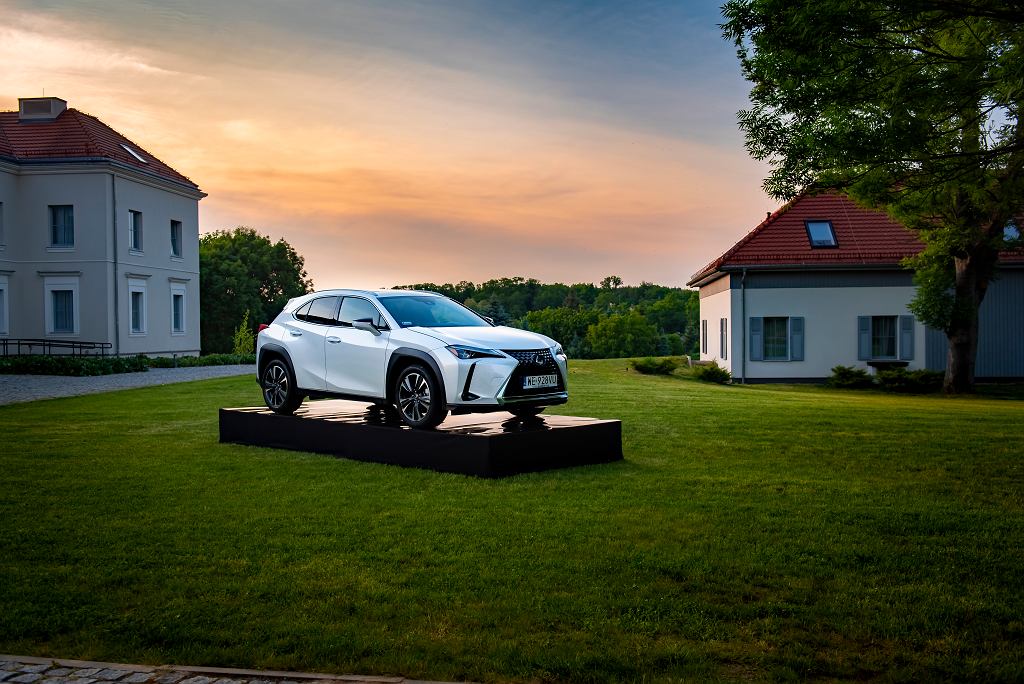 Мнения Moto.pl: Внедорожники Lexus: взгляд в будущее с лучшей позиции
