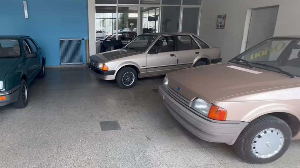 Американские драгоценности в немецкой гостиной. Он был закрыт более 30 лет.