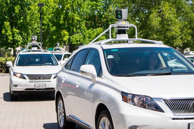 Автономный автомобиль от Google за четыре года