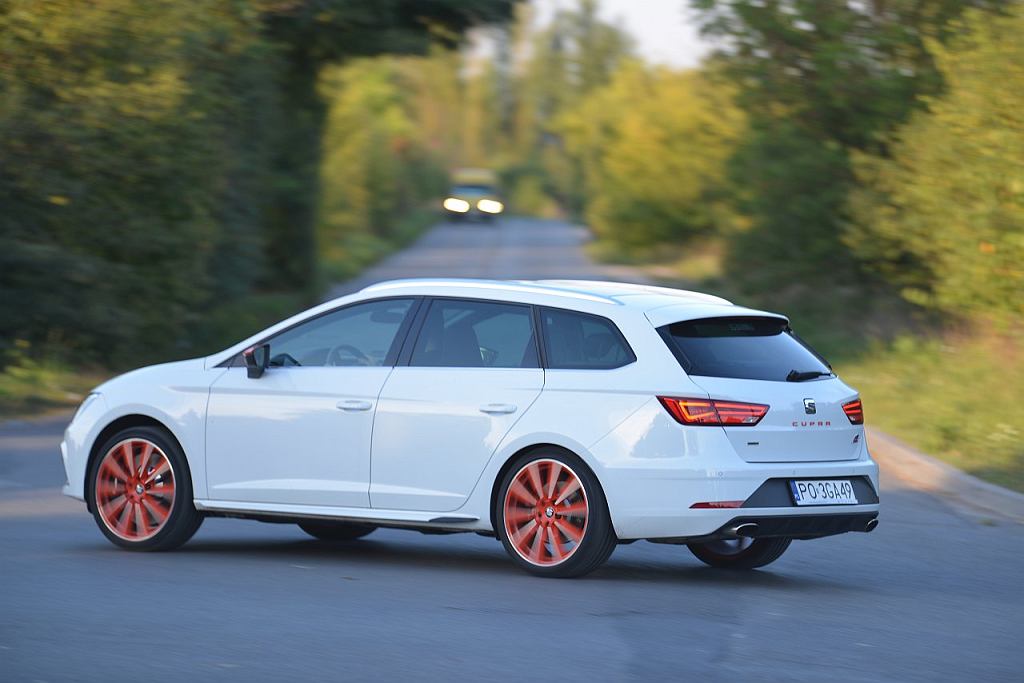 Мнения Moto.pl: Seat Leon ST Cupra 4Drive — универсал, в который я влюбился