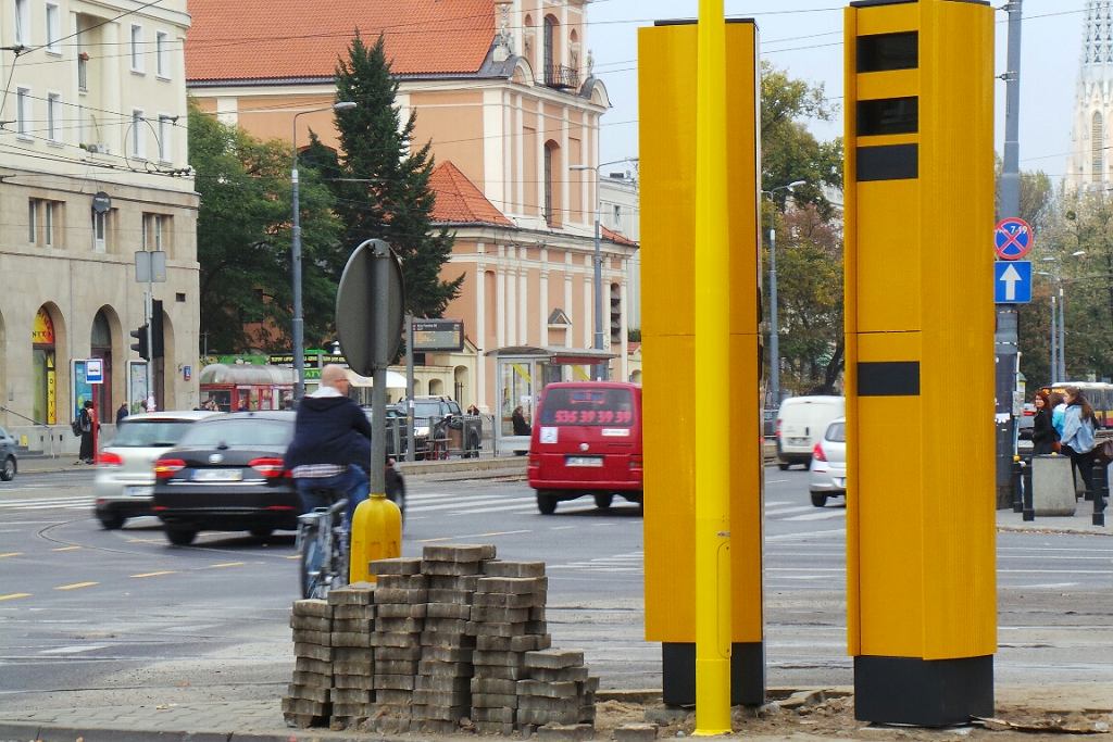 На польских дорогах установят новые камеры контроля скорости. Тендер охватит 600 устройств