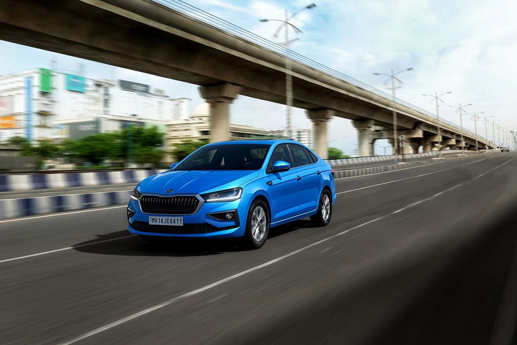Шкода Славия, то есть седан Фабия. Skoda показывает модель, которая, вероятно, захватит польский рынок