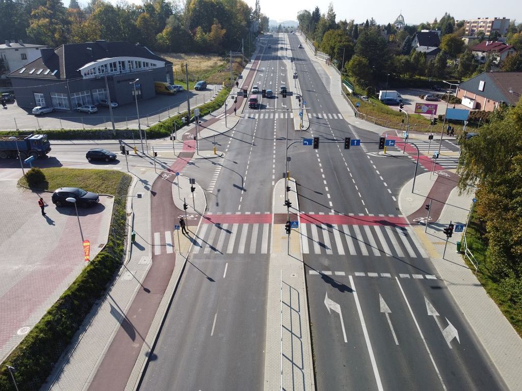 Нужно ли включать поворотник, стоя в полосе движения? Правила не оставляют сомнений