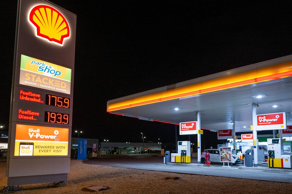 Shell продает свои заправочные станции. Компания больше не верит в нефть?