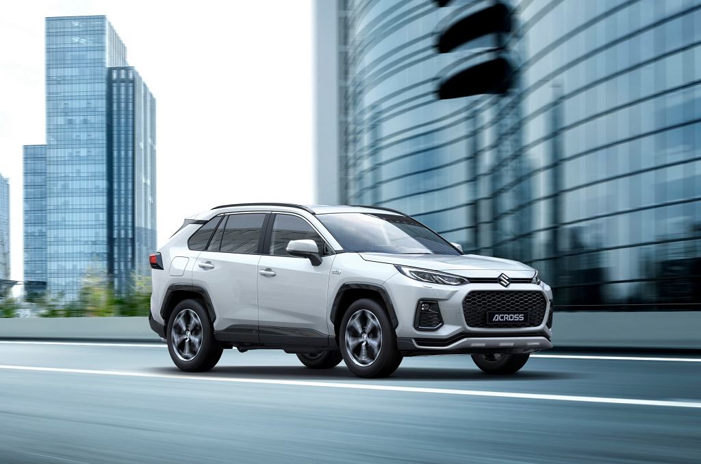 Совершенно новый внедорожник от Suzuki. Это ПОПЕРЕЧНО. Вы, наверное, откуда-то узнали эти фигуры