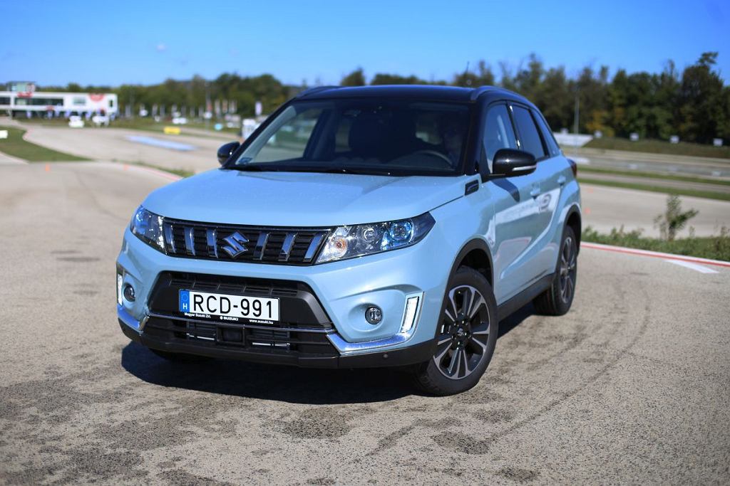 Польские гандболисты ездят на Suzuki